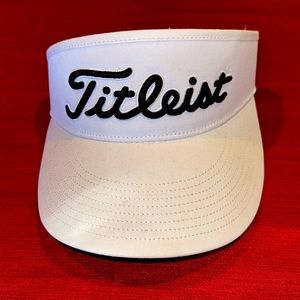Titleist Unisex Visor. New, never worn.